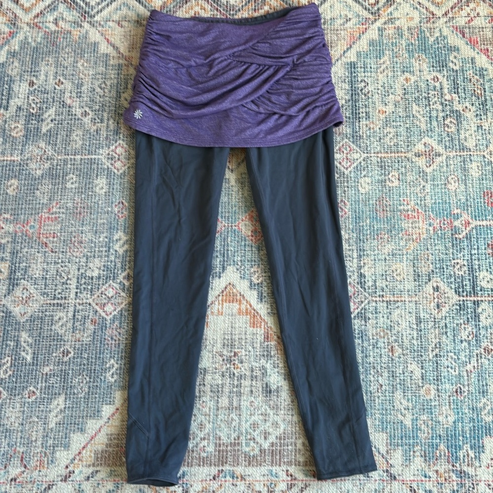 Athleta yin yang skirted legging